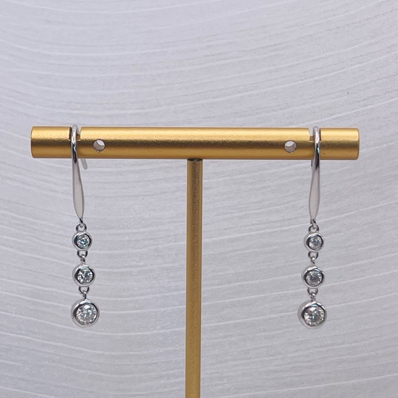 .8ct * 2 Moissanite Diamond Triple Gradient Dangle Earrings - Picture 1 of 3